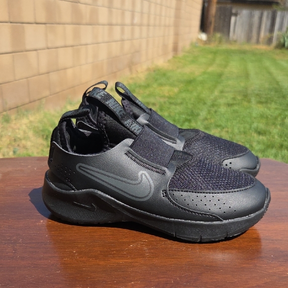 Nike Other - Nike Flex Runner 3 Kids Sz 13